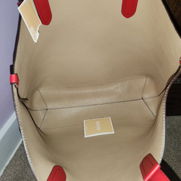 NWT Michael kors XL EW Eliza Crimson Reversible Textured Tote with Wrist-let - Picture 6 of 11